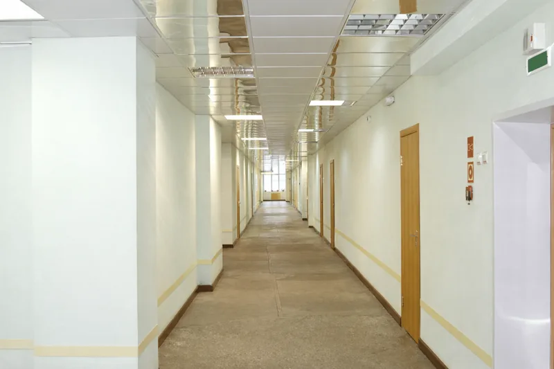 Nettoyage des parties communes d'immeuble à Bordeaux — couloirs, ascenseurs, parkings